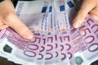 assistenza finanziaria e investimento a chiunque in Italia